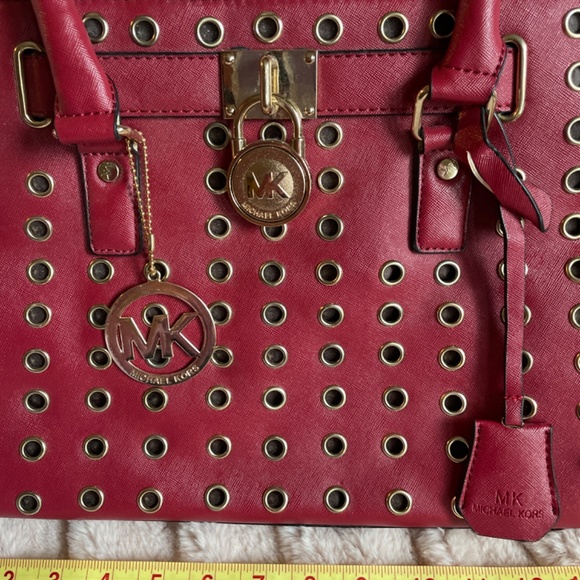 NWOT Michael Kors riveted hand/shoulder bag - Picture 2 of 10